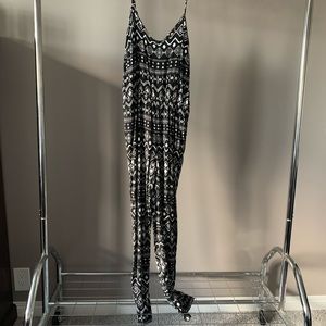Black and white patterned jumpuit